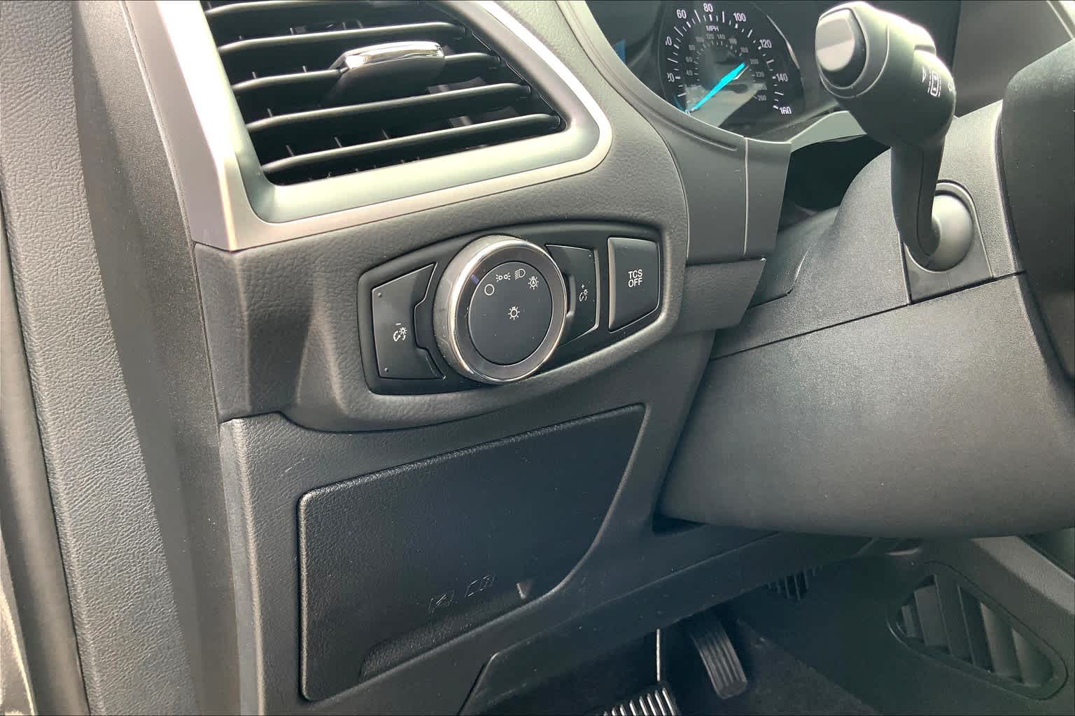 Vehicle image 19 of 22