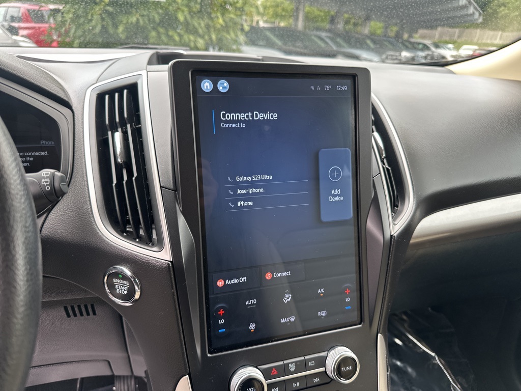 Vehicle image 27 of 30