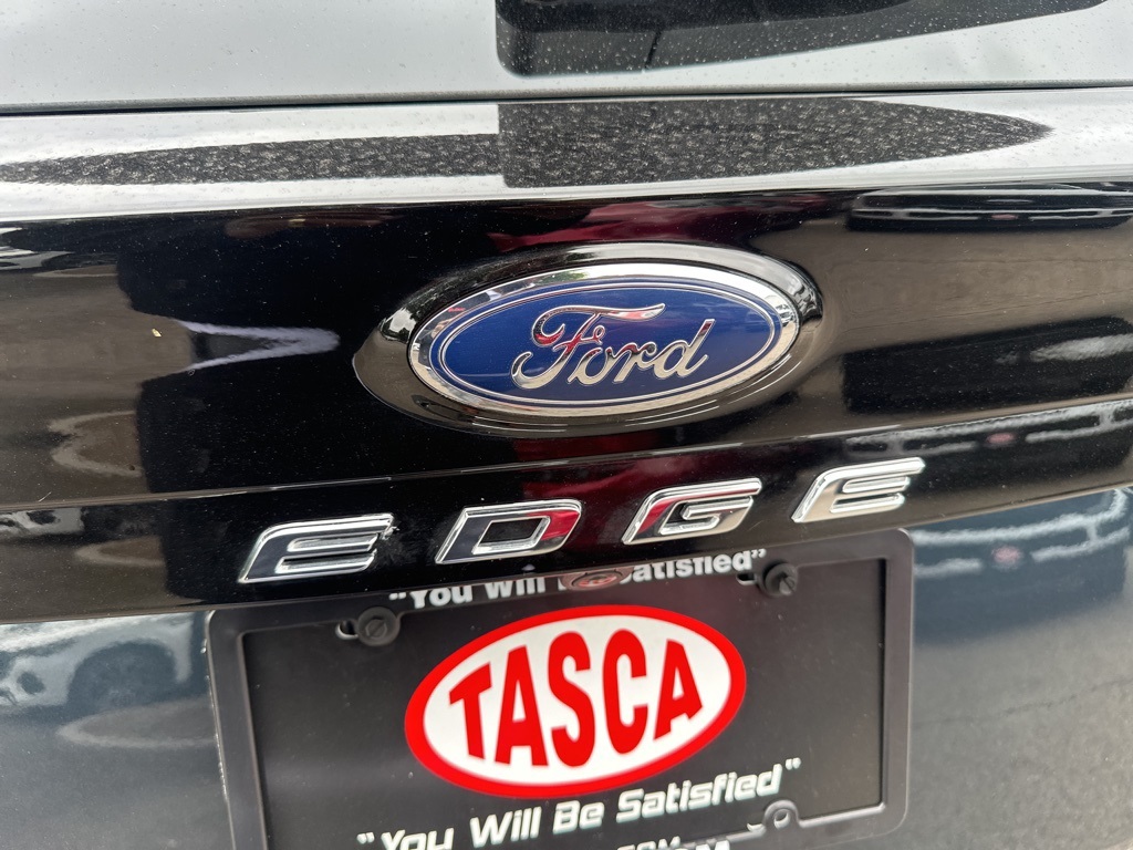 Vehicle image 13 of 30
