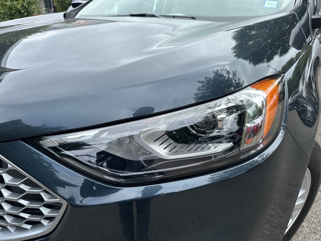 Vehicle image 9 of 30