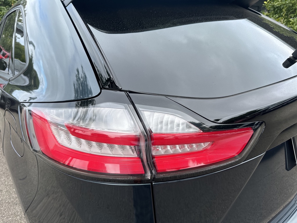 Vehicle image 11 of 30