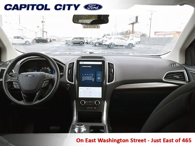 Vehicle image 31 of 36