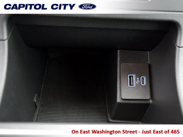 Vehicle image 21 of 36