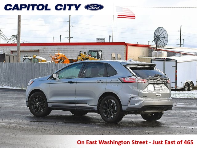 Vehicle image 7 of 36