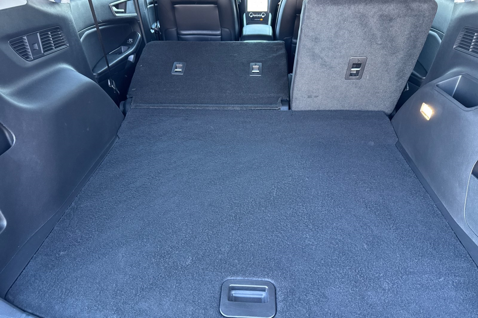 Vehicle image 8 of 29