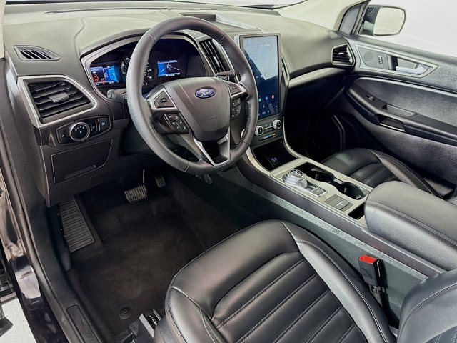 2024 Ford Edge SEL Image 16 of 34