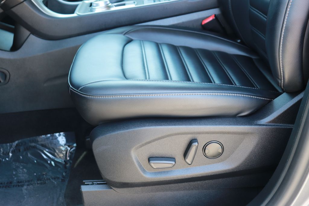 Vehicle image 24 of 24