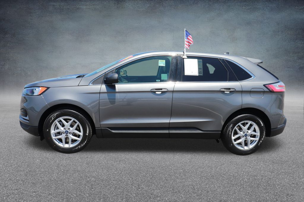 Vehicle image 7 of 24