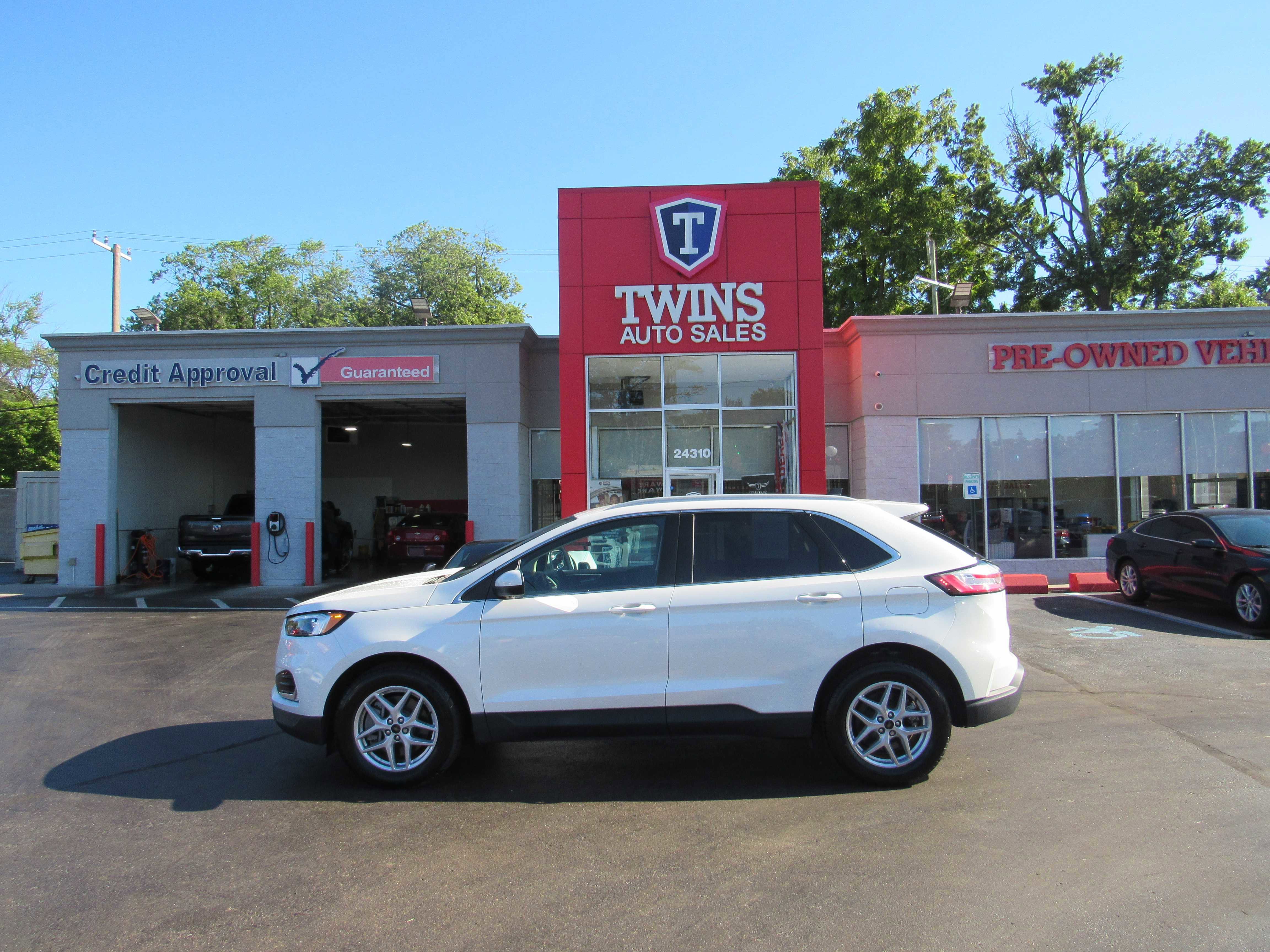 2024 Ford Edge SEL Image 6 of 21