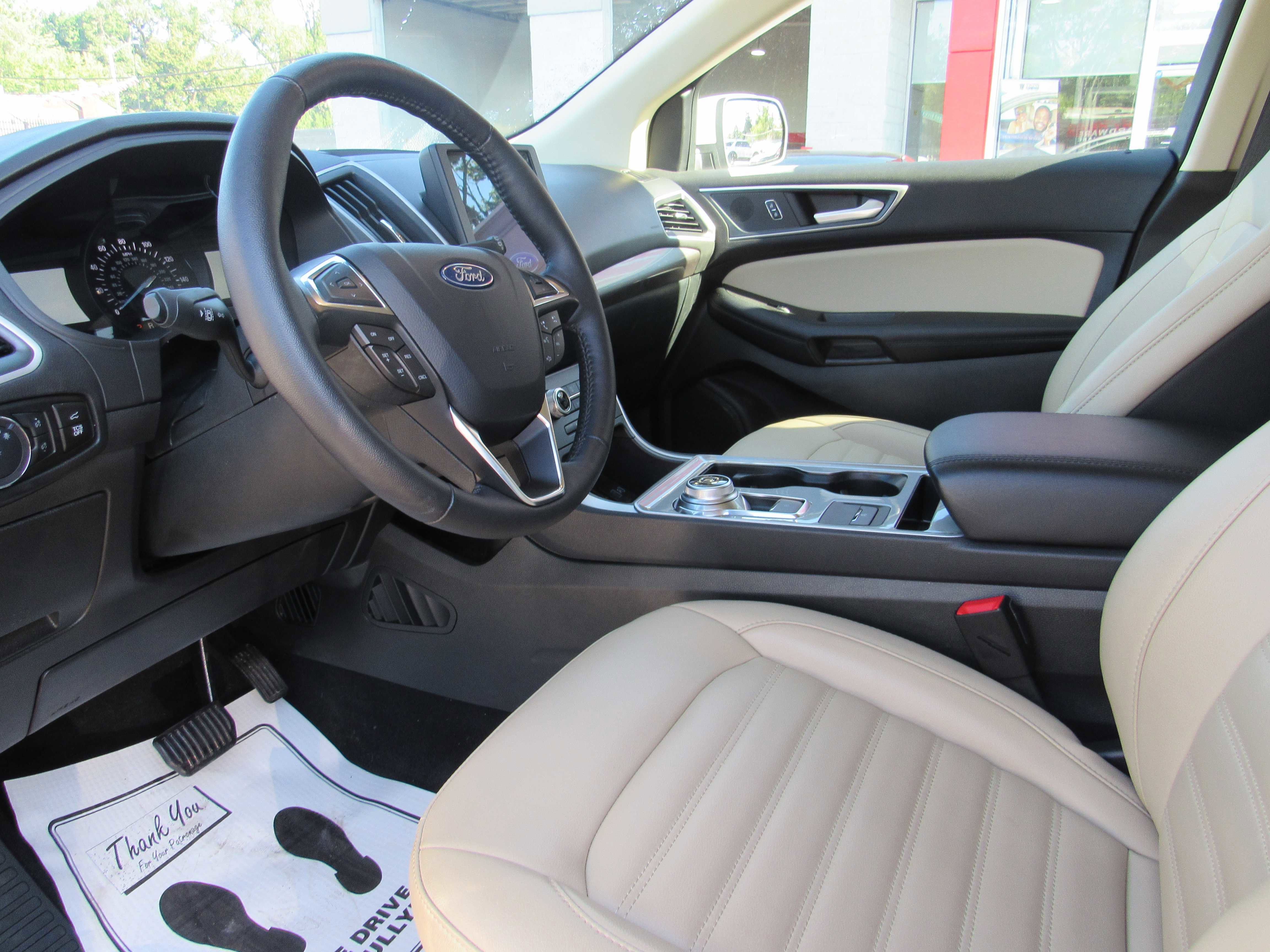 2024 Ford Edge SEL Image 10 of 21