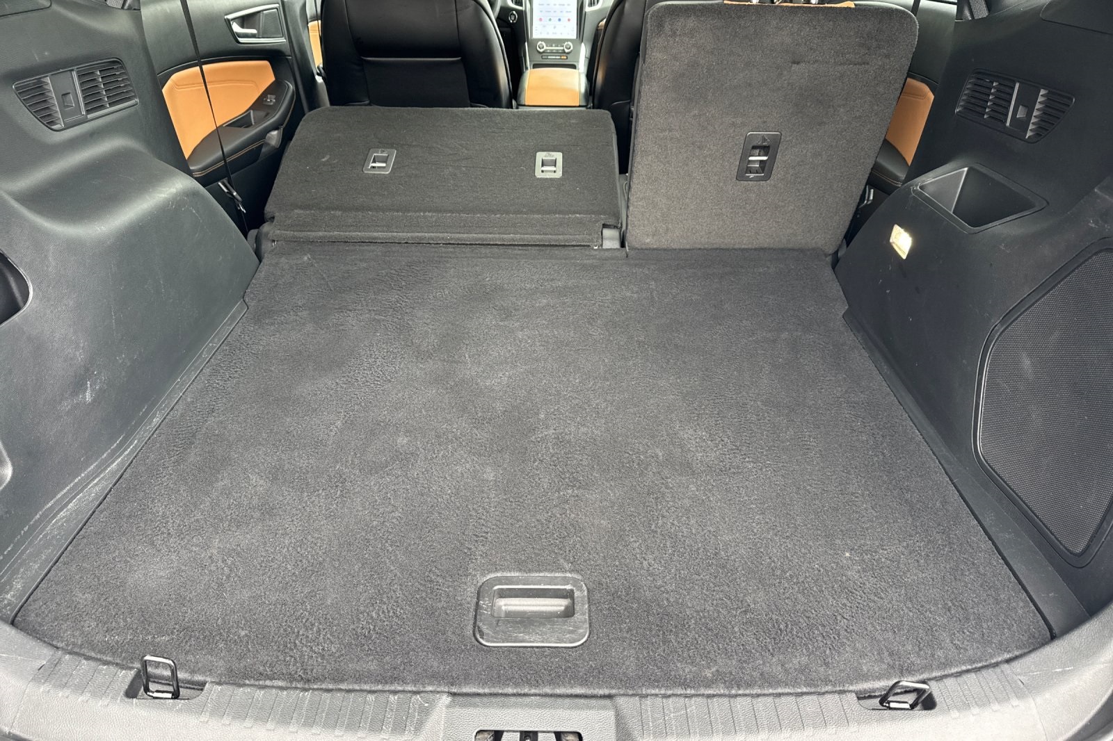 Vehicle image 8 of 30