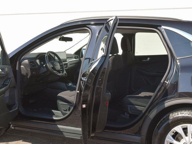 Vehicle image 9 of 38