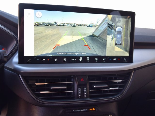 Vehicle image 21 of 38