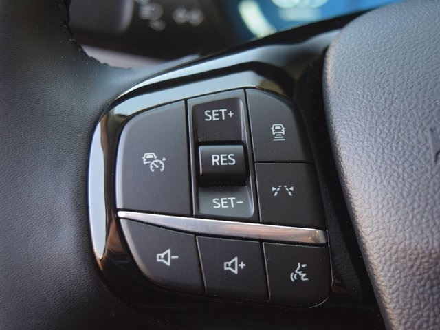 Vehicle image 13 of 38