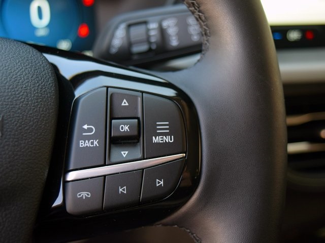 Vehicle image 12 of 38