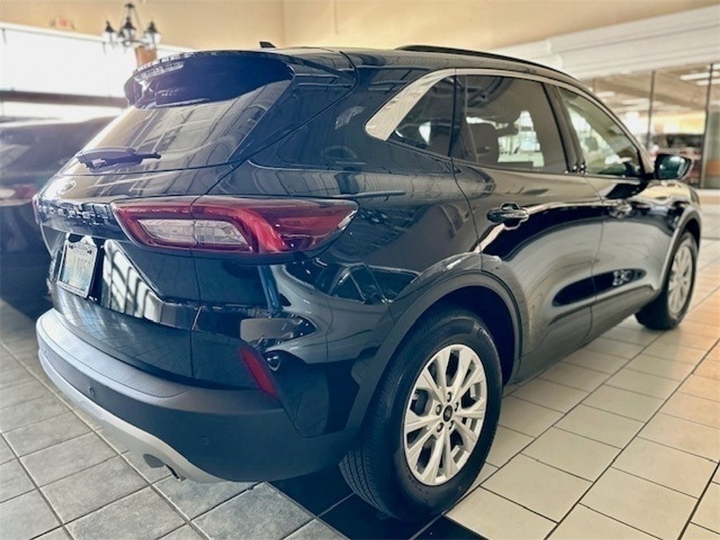 2024 Ford Escape Active Image 2 of 2