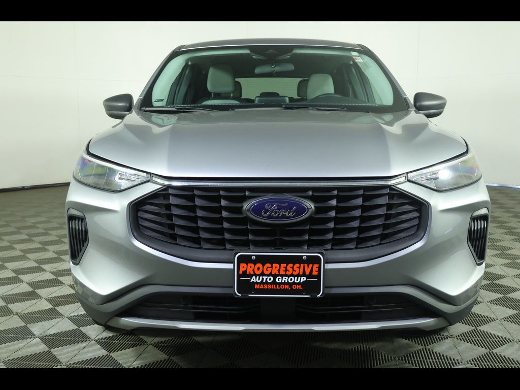 2024 Ford Escape Active Image 3 of 26