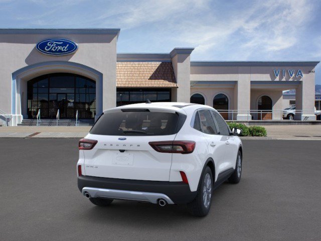 Vehicle image 8 of 23