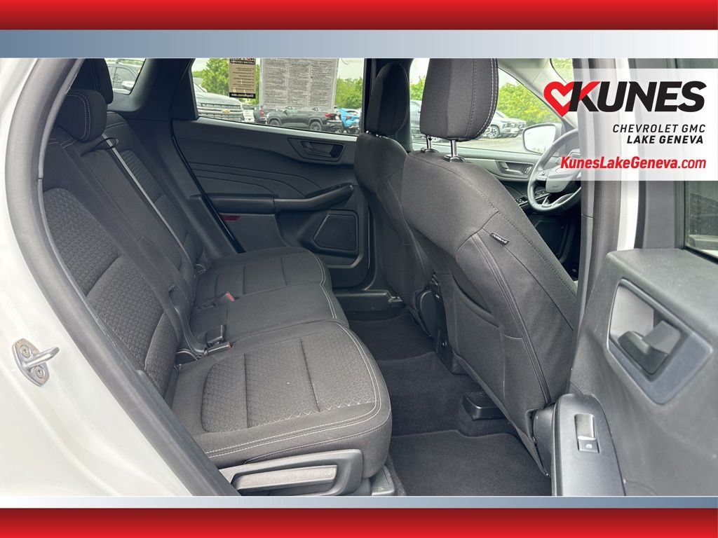 Vehicle image 14 of 53