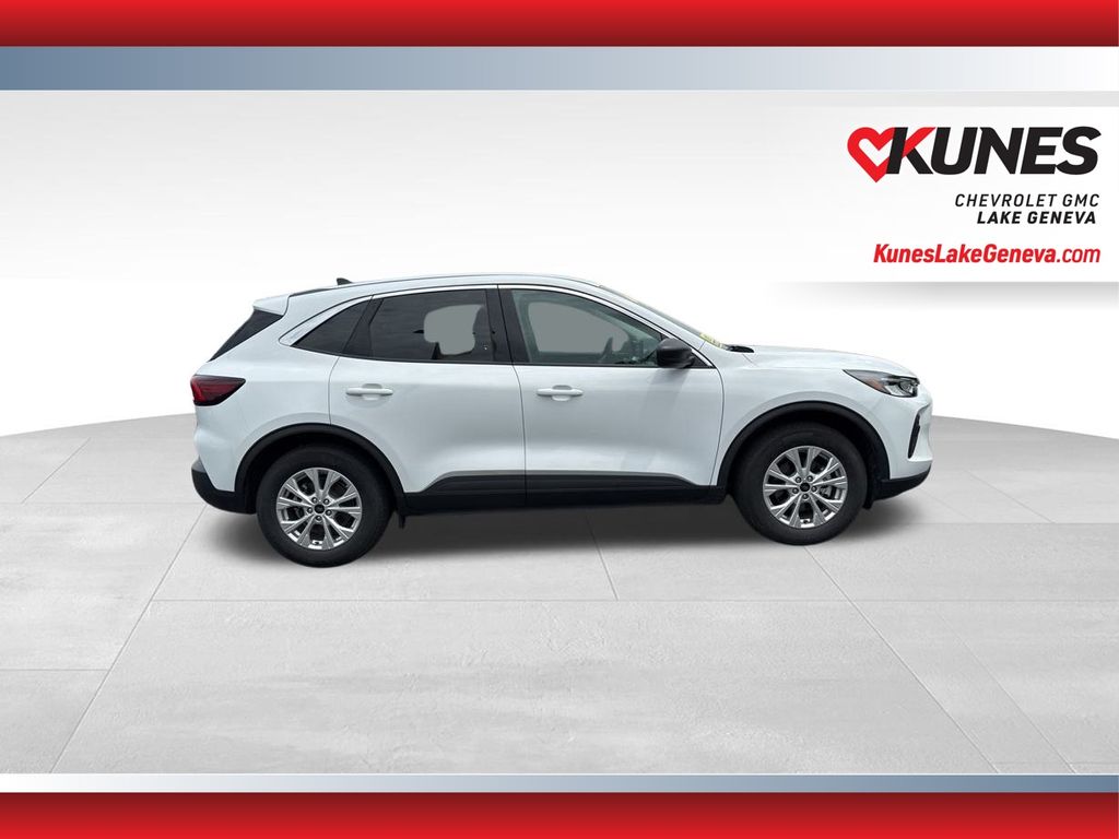 Vehicle image 4 of 53