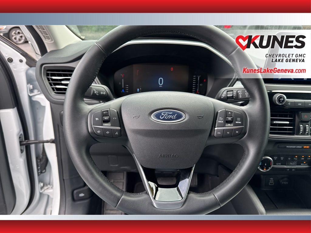 Vehicle image 19 of 53
