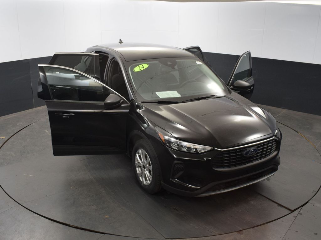 Vehicle image 13 of 48