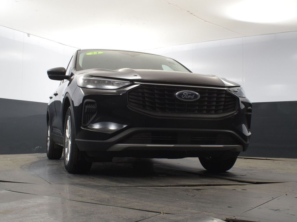Vehicle image 5 of 48