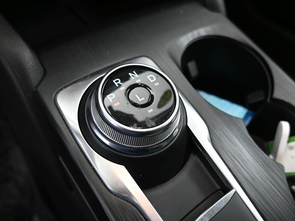 Vehicle image 39 of 48