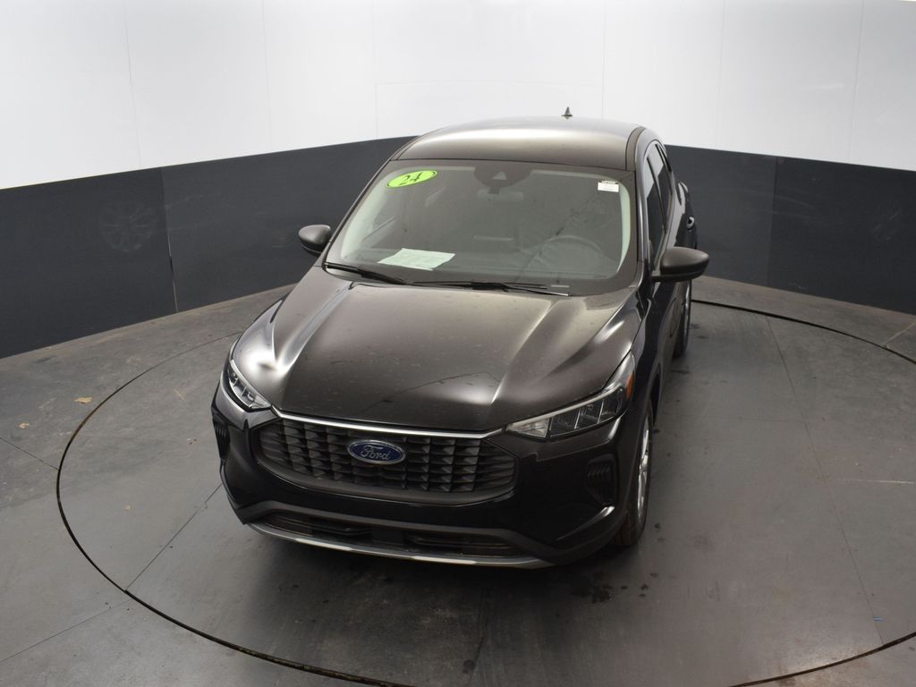 Vehicle image 4 of 48