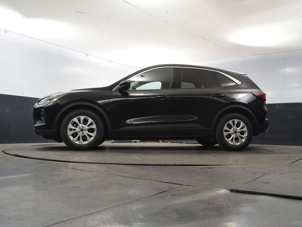 Vehicle image 26 of 48