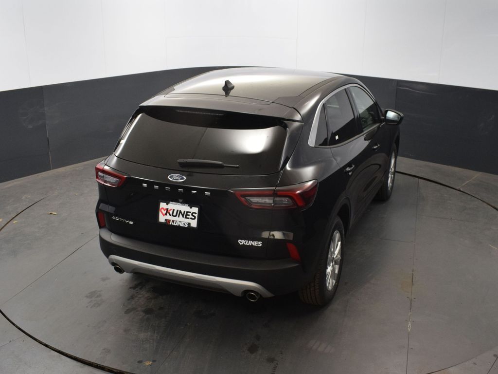 Vehicle image 19 of 48
