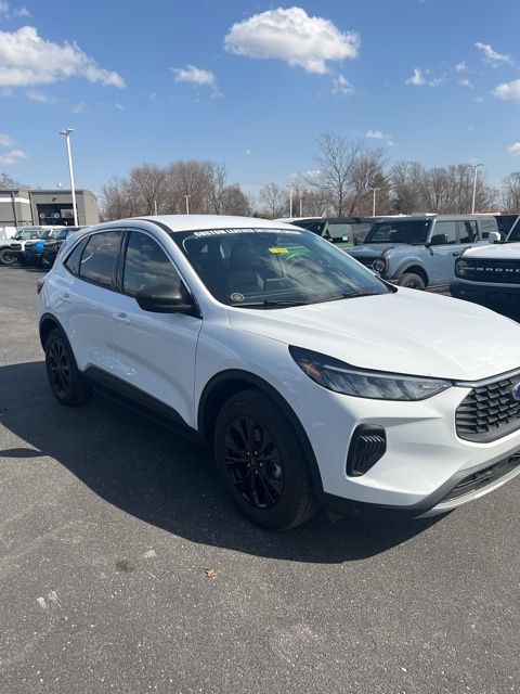 Vehicle image 3 of 30