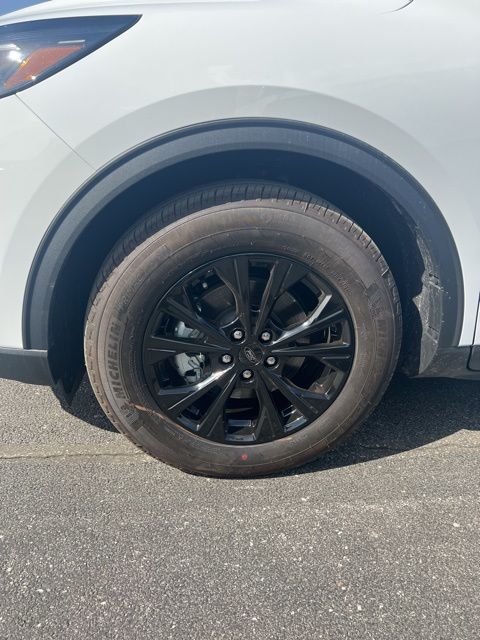 Vehicle image 7 of 30