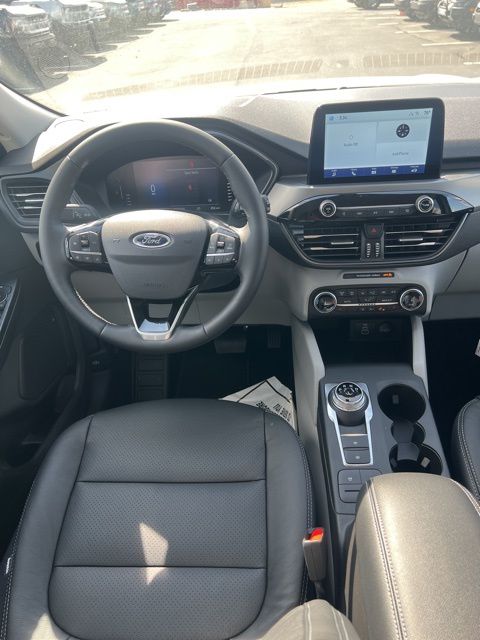 Vehicle image 23 of 30