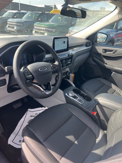 Vehicle image 20 of 30