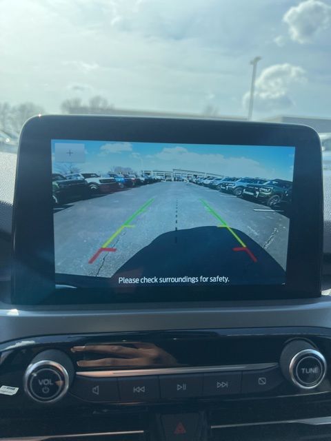 Vehicle image 13 of 30
