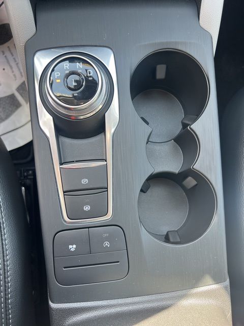 Vehicle image 16 of 30