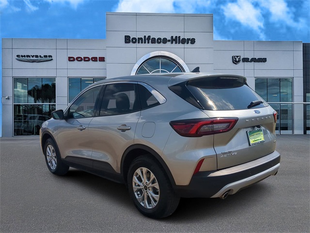 Vehicle image 7 of 29