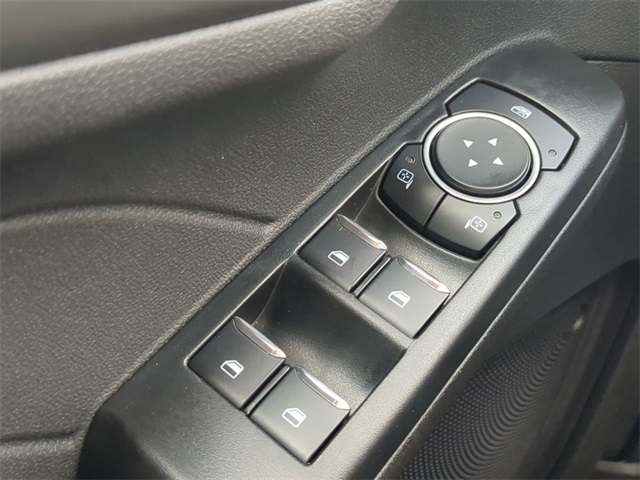 Vehicle image 24 of 29