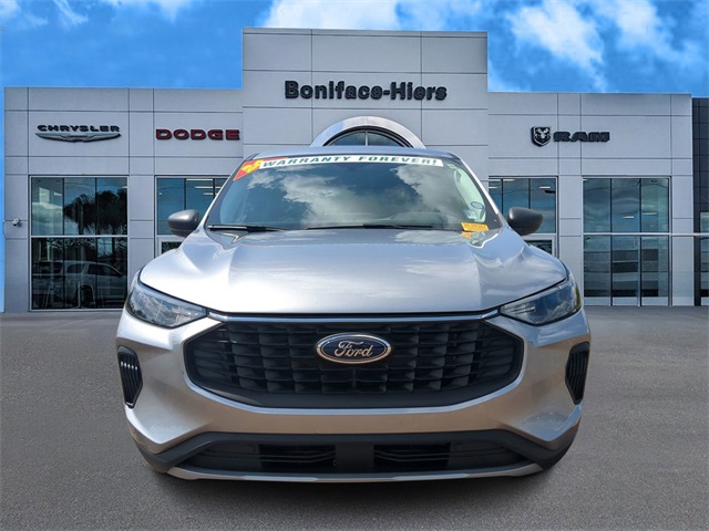 Vehicle image 2 of 29