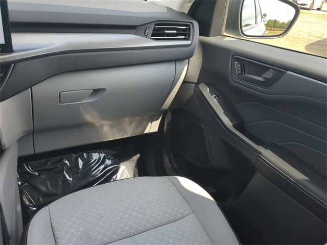 Vehicle image 17 of 29