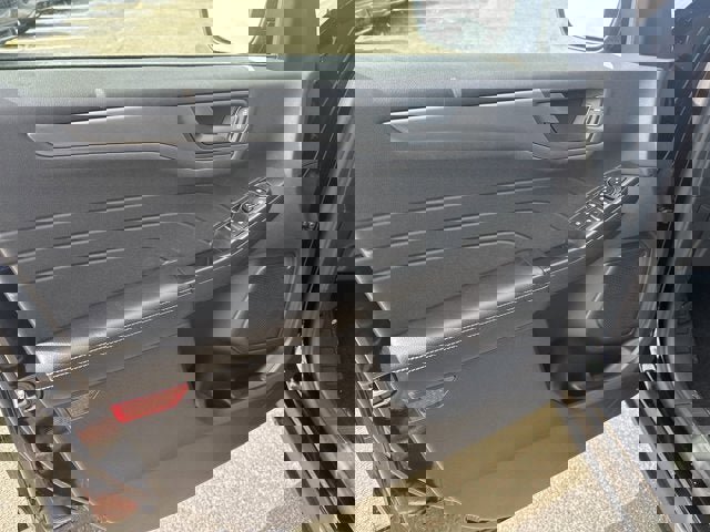 Vehicle image 9 of 28