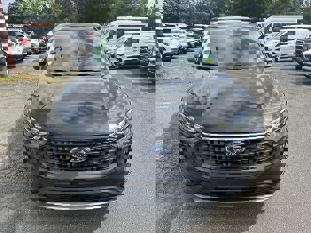 Vehicle image 2 of 28