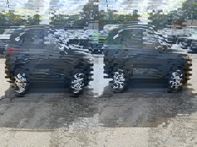 Vehicle image 4 of 28