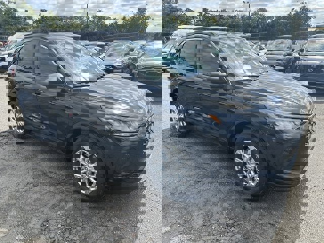 Vehicle image 3 of 28