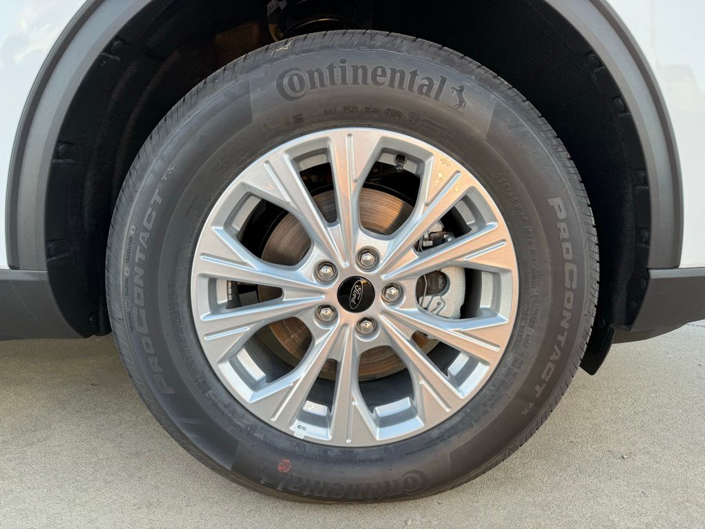 Vehicle image 45 of 46