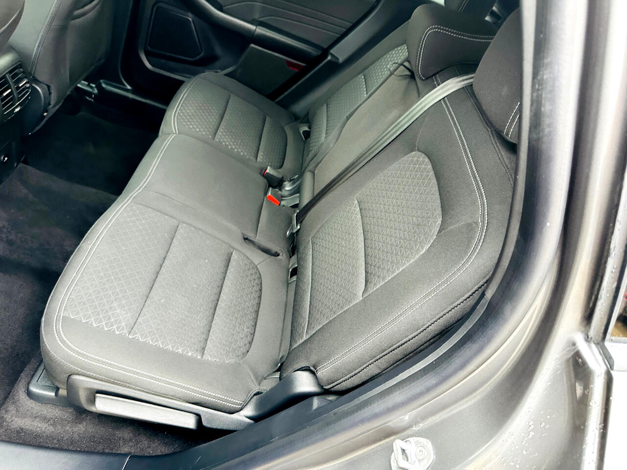 Vehicle image 26 of 48