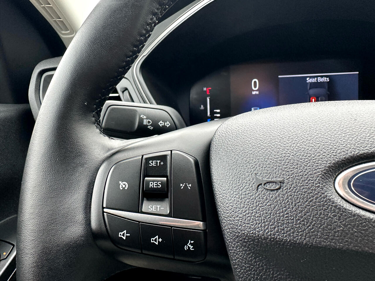 Vehicle image 27 of 48