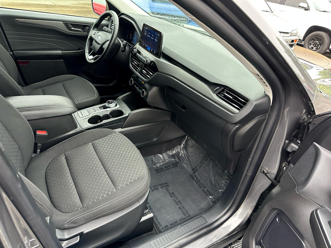Vehicle image 17 of 48