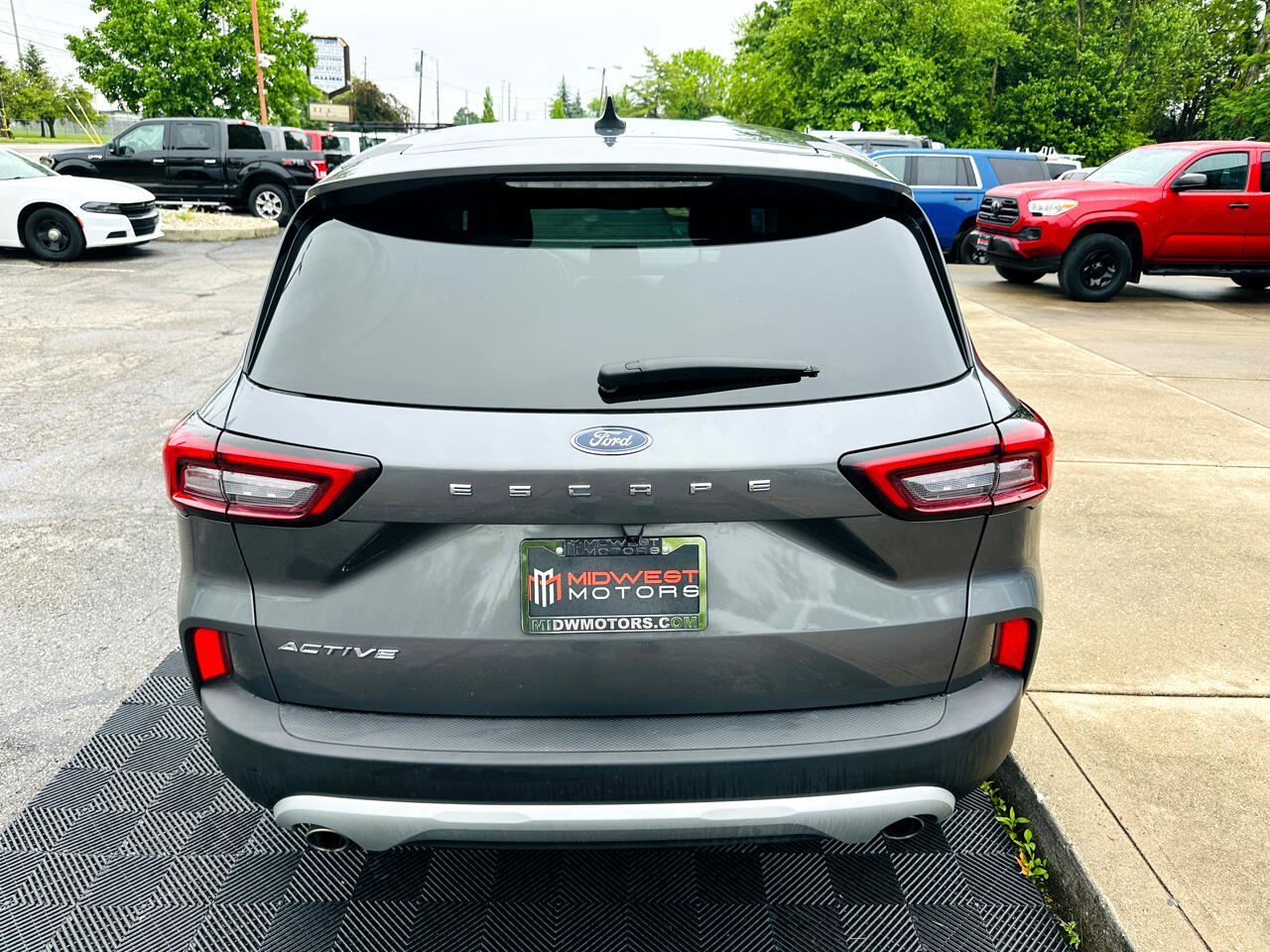 Vehicle image 11 of 48